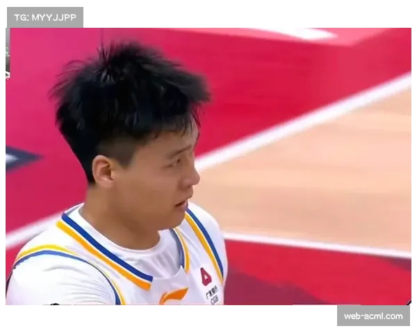 赵睿关键抢断反击上篮得手，新疆主场击退上海，锁定常规赛冠军